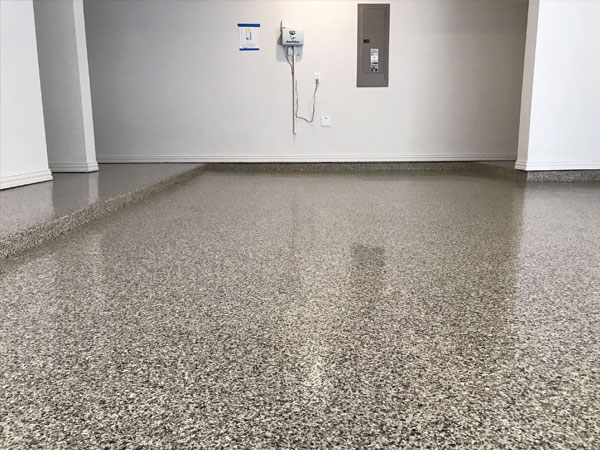 東莞地坪漆施工報(bào)價(jià)多少，地坪漆施工每平米人工費(fèi)多少錢